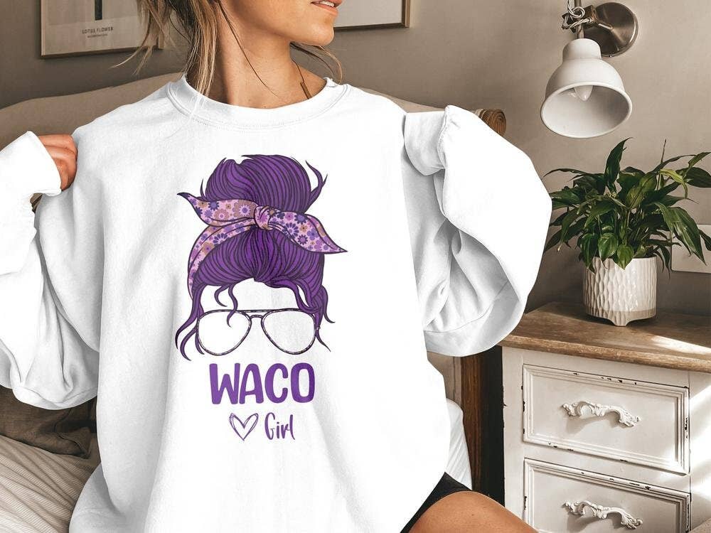 PositiveParty – T-shirt estampada - Mulher por atacado – Camisa Waco Menina, Presente Born In Waco2