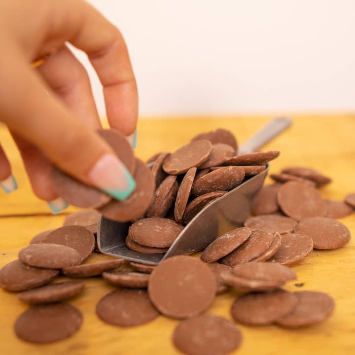 Cocoa Loco – Großhandel Schokoladenschachtel – Großpackung — Milchschokoladen-Kuvertüre — 5 kg
