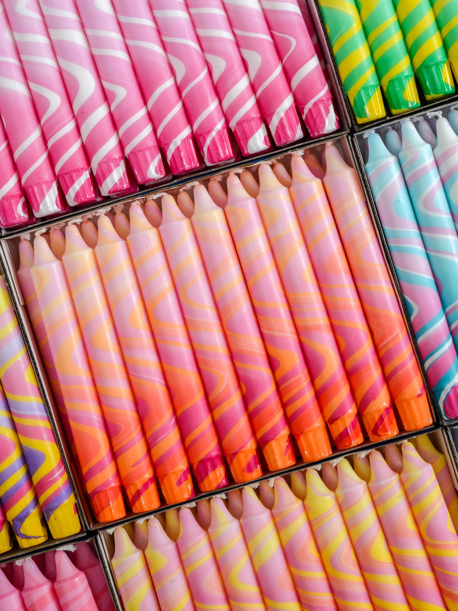 Nordtrice - Wholesale Tapered Candle/Candlestick - Summer Marble Candles - Pink / Orange & Red3