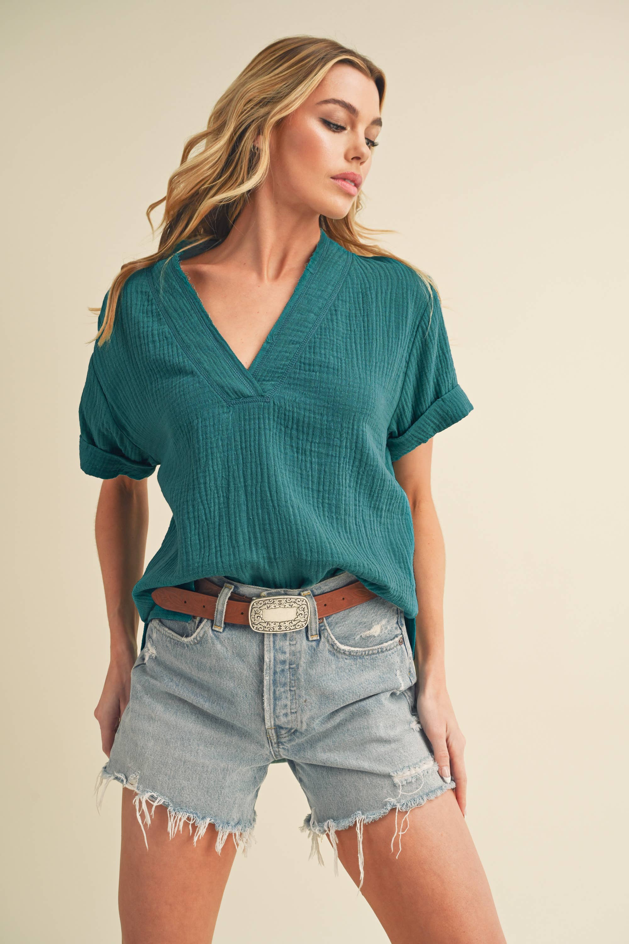 AEMI + CO - Wholesale Blouse - Women's - 8167BK Trudie Top37