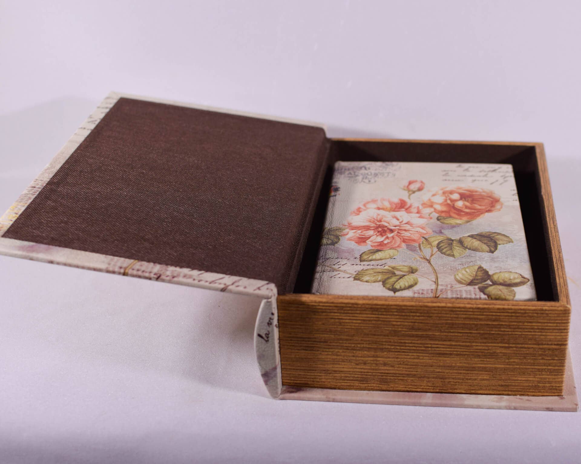 giftland - Vente Boîtes décoratives - Set de 2 coffres en forme de livres en bois avec motif floral, 27 cm1