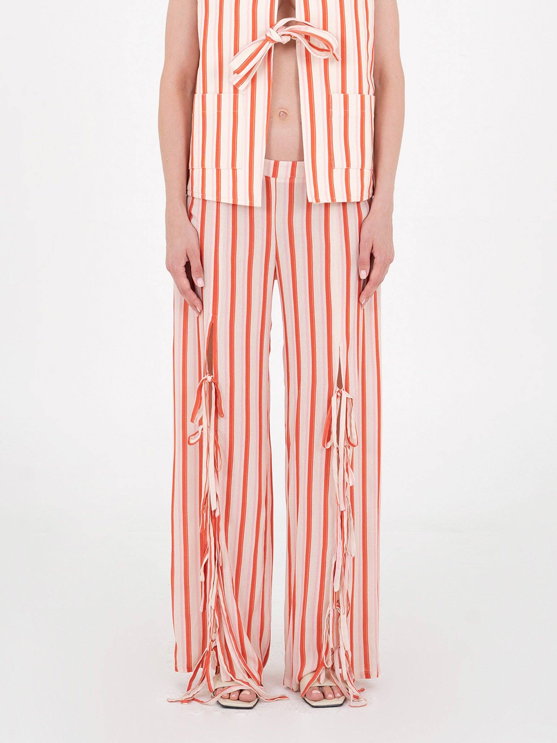 CARMEN SAYS - Wholesale Pants - Women's - Zinnia Red Striped Printed Pants0