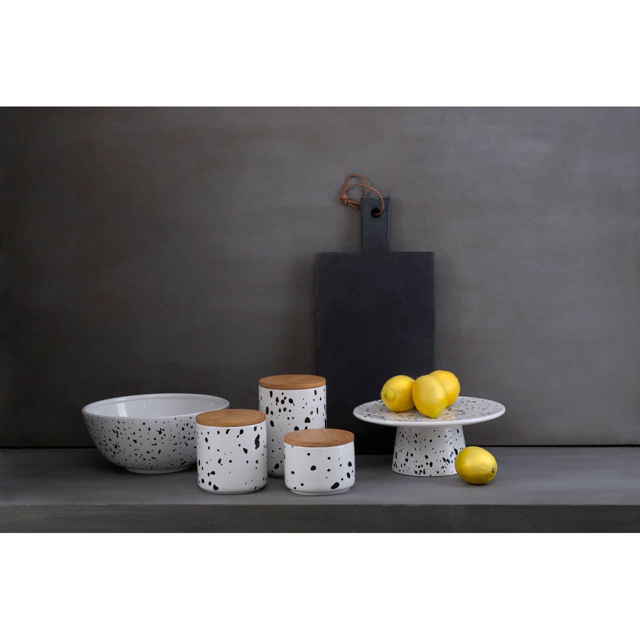 Interiors by Premier – wholesale Cake stand – Speckled Cake Stand2