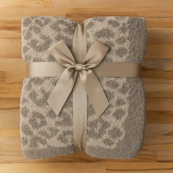 Fennco Styles - Vente Plaids - Plaid ultra doux 50x60 pouces à motif léopard1