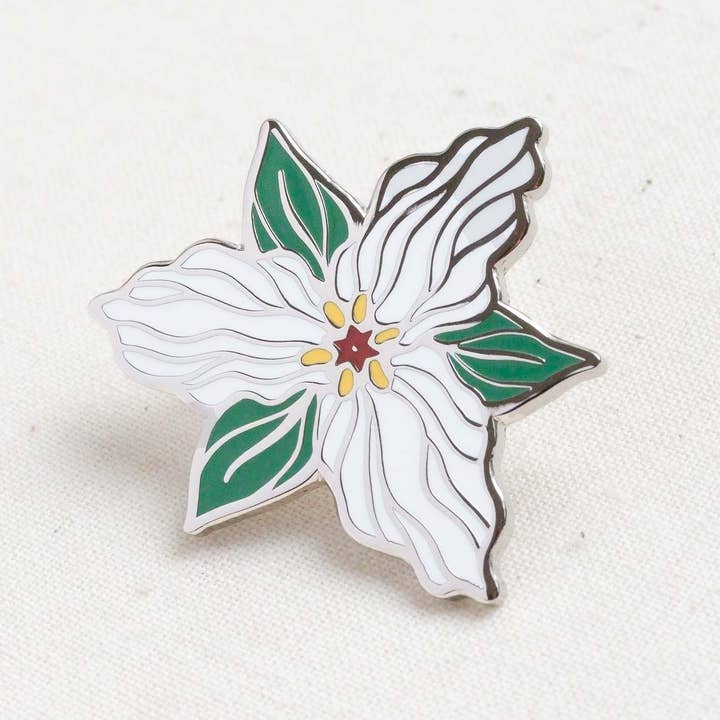 Wildship Studio – wholesale Nål och knapp för kavajslag – Trillium Emalj Pin3