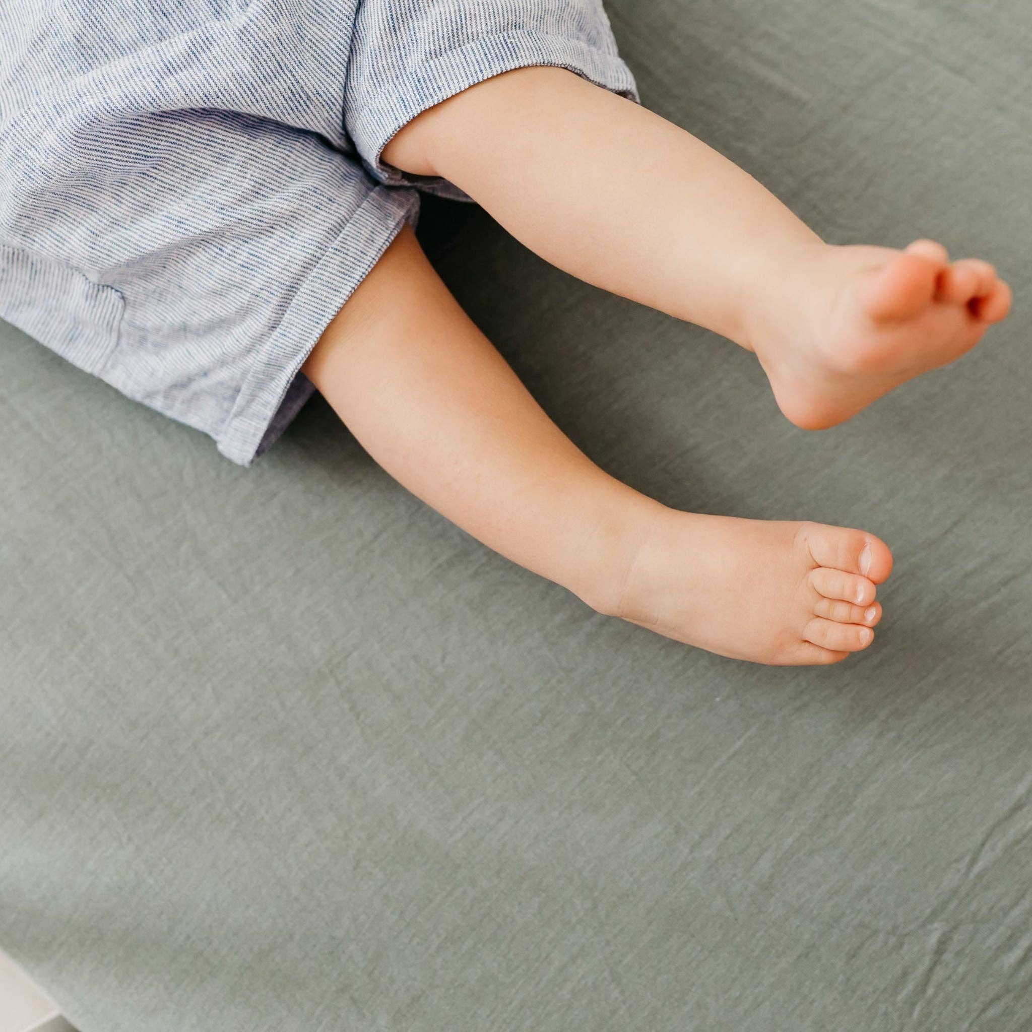 Copper Pearl - Wholesale Cot/Crib Sheets - Premium Knit Fitted Crib Sheet - Briar5