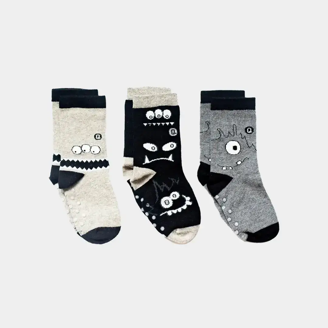Q for Quinn - Wholesale Socks - Kids - Mixed Patterns Kids Socks (3 pairs) – 98% Organic Cotton12