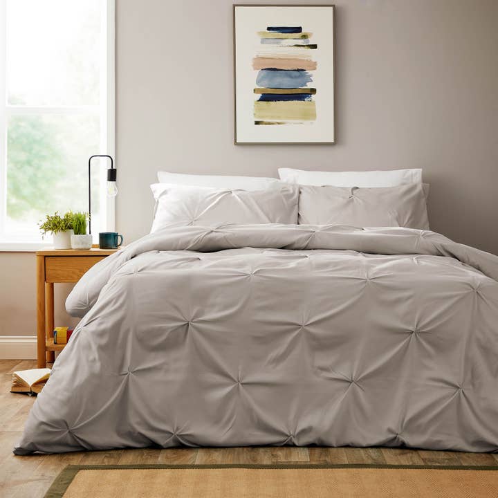 Pintuck Natural Duvet Cover Set for wholesale by LOOMWORKS LTD