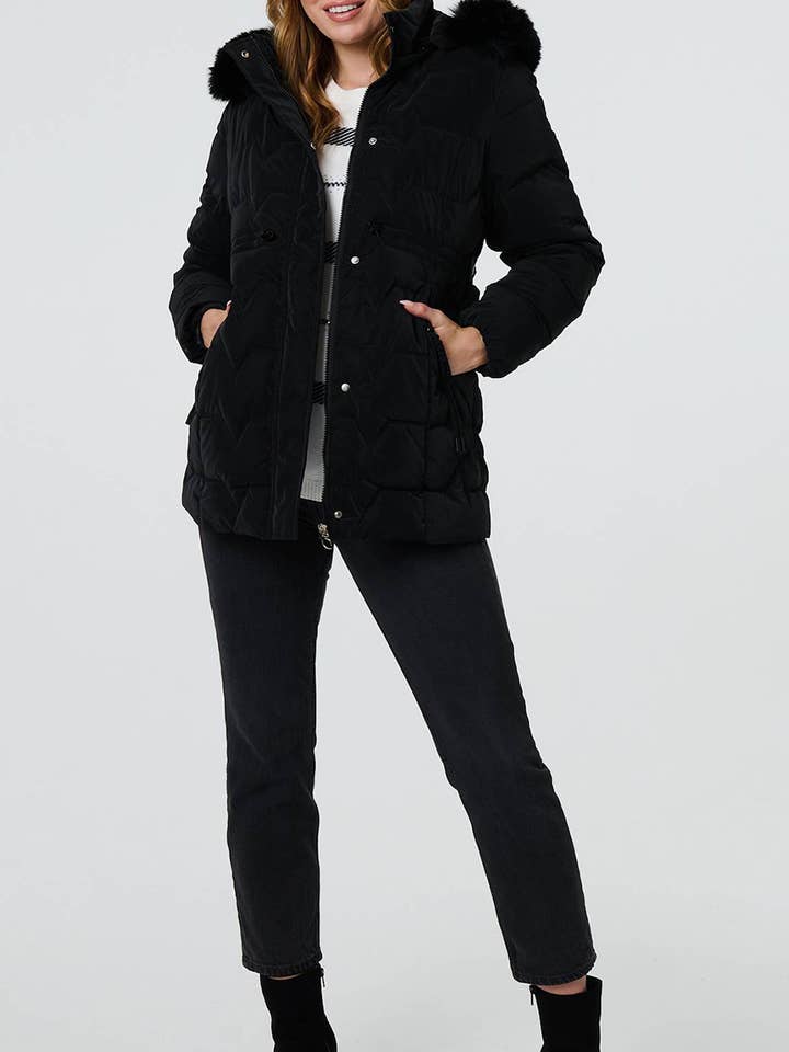 Jacka med huva och fuskpälsdetalj för wholesale av Stellalondon