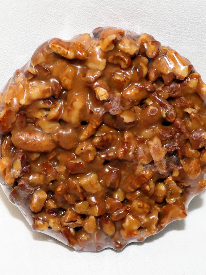 Robicheaux Pecan Turtles 1oz (24pk) for wholesale by Flathau's Fine Foods