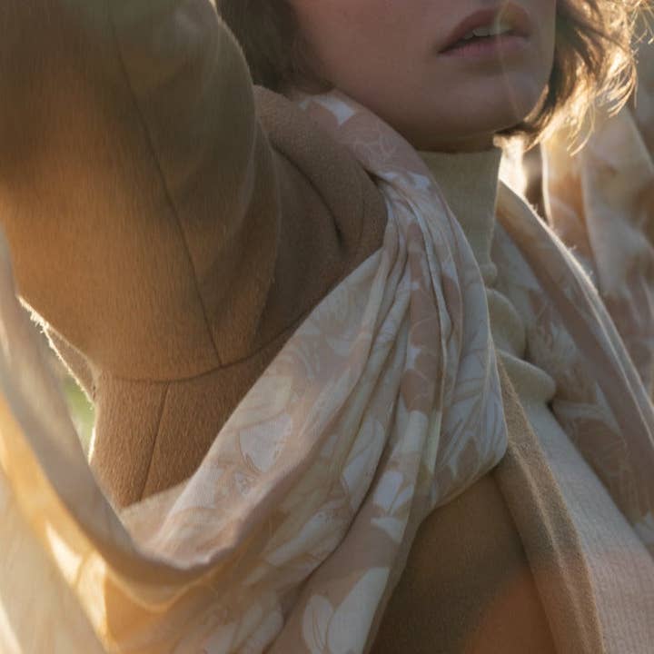 Cotton stole - 3rd day beige for wholesale by Petrusse Paris