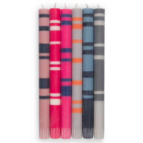 2 gestreepte 6 x Mixed Warms, Eco dinerkaarsen, 6 per verpakking voor wholesale door BRITISH COLOUR STANDARD - Europe