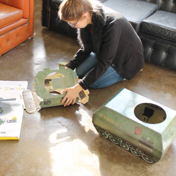 Luckies of London - Venta al por mayor Rascador - Gatos - Tanque Cat Playhouse