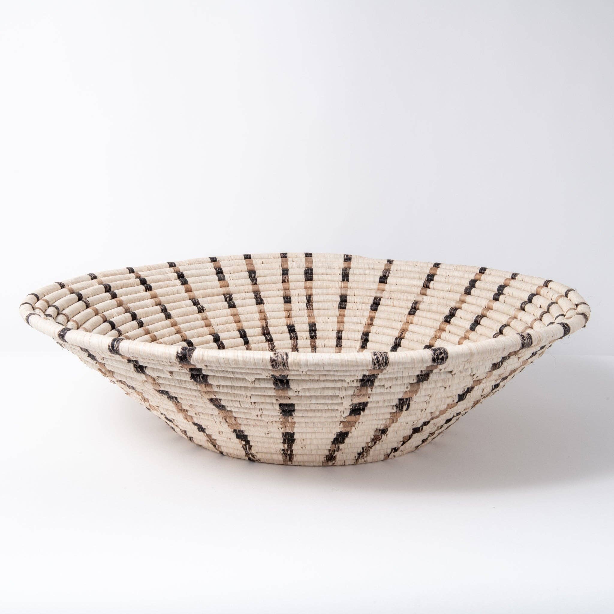 MAADILI COLLECTIVE - Wholesale Basket - Extra Large Radial Basket ~ Banana Fiber2