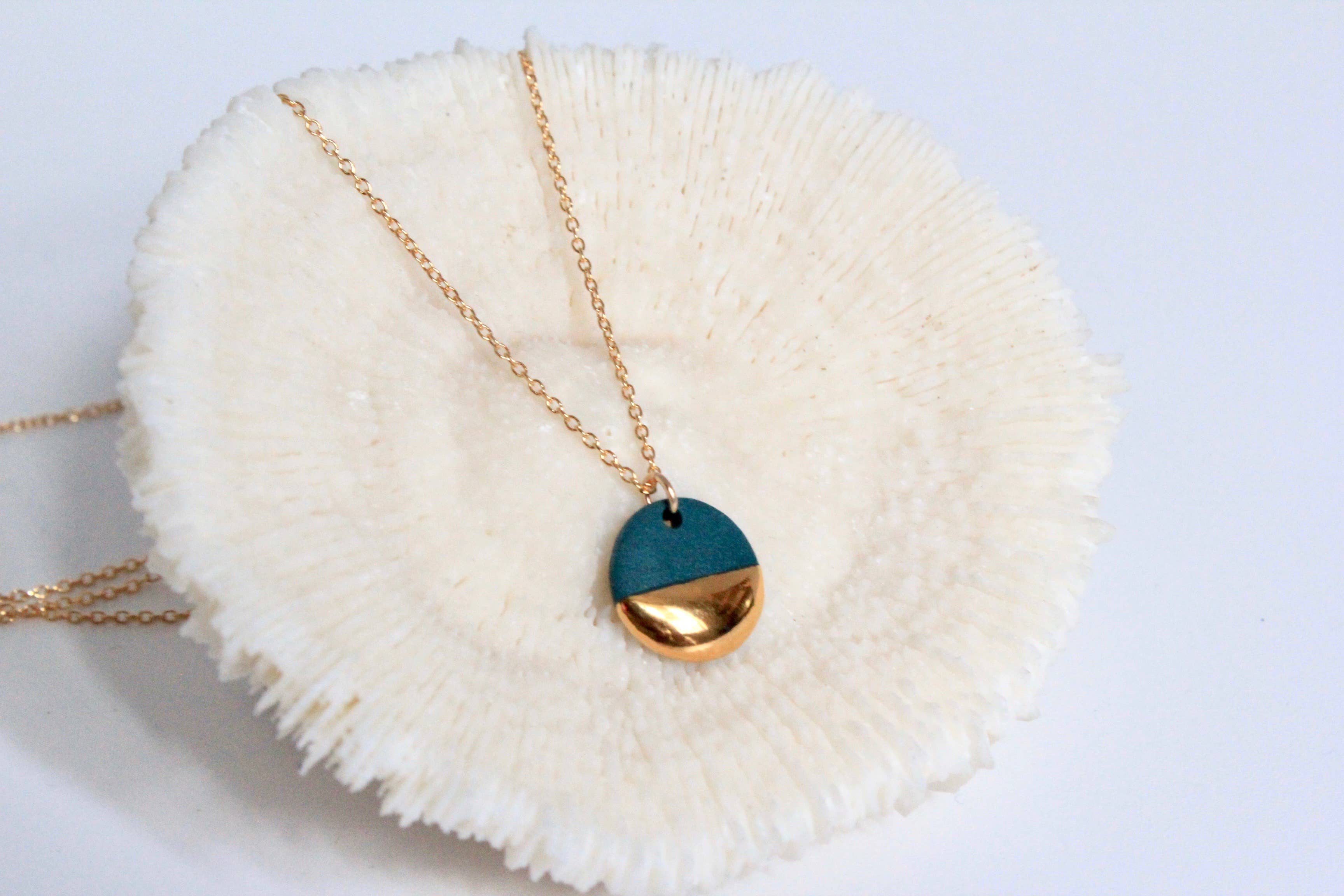 Mier Luo - Wholesale Pendant/Charm Necklace - Gold Dipped Flat Circle Necklace1