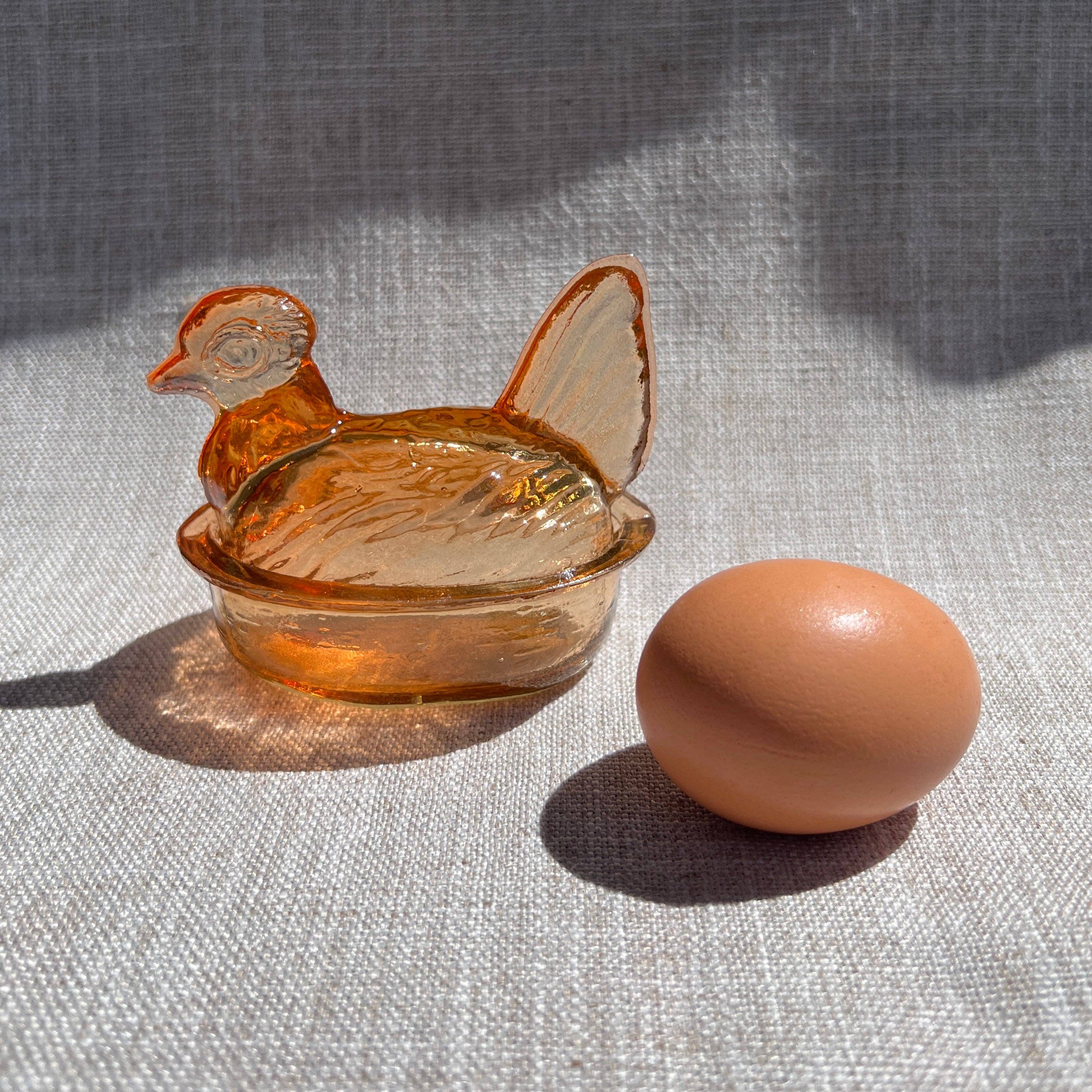 Kitchen One - Wholesale Decorative Plate/Dish/Bowl - Nesting Hen Bowl AMBER (Maple) | Hand Blown Glass - Colombia4