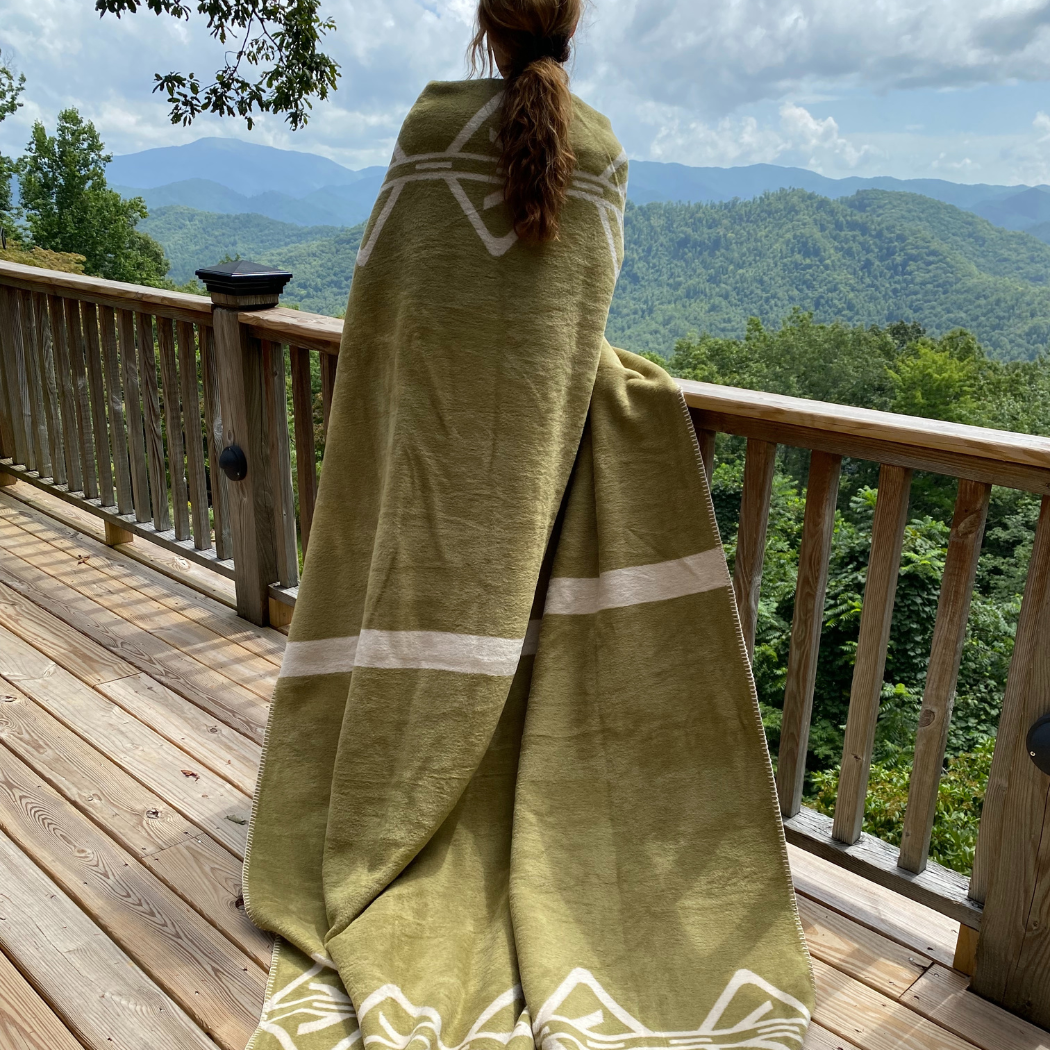 Follow Your True North - Wholesale Throw Blanket - Beaverhead Blanket3