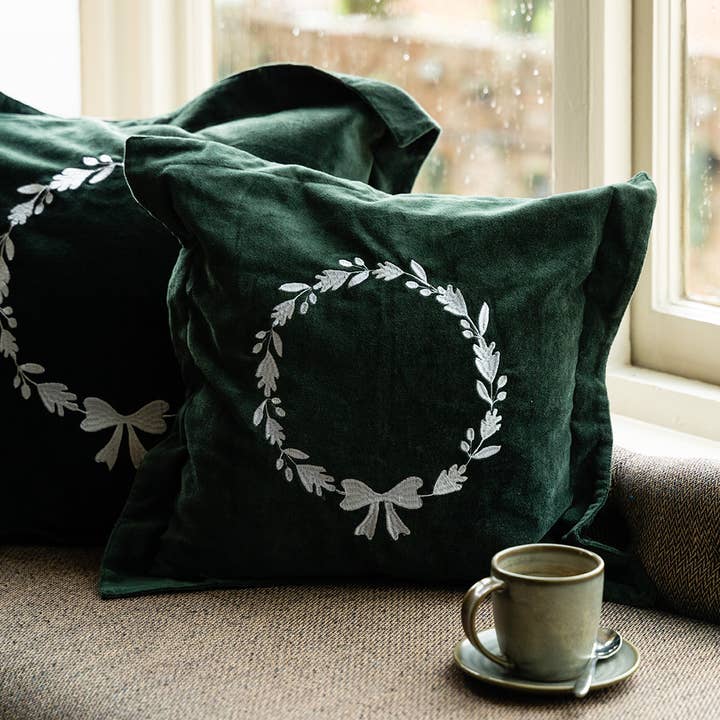 We Love Seasons Ltd – wholesale Throw pillow cover – Velvet Racing Green Cushion Cover – Small3