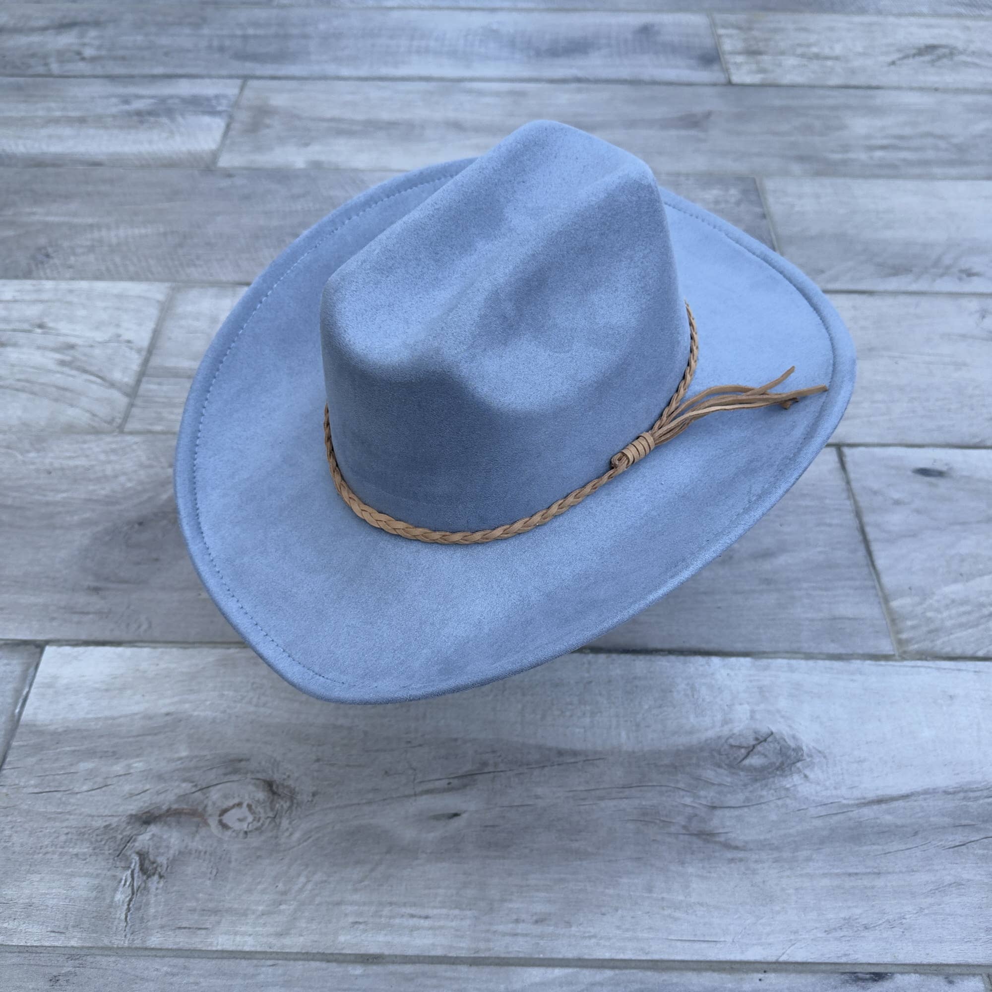 Queens INC - Wholesale Cowboy Hat - Women's - 🤠 Vegan Suede Cattleman Cowboy Hat W/ Suede Hat Band 8