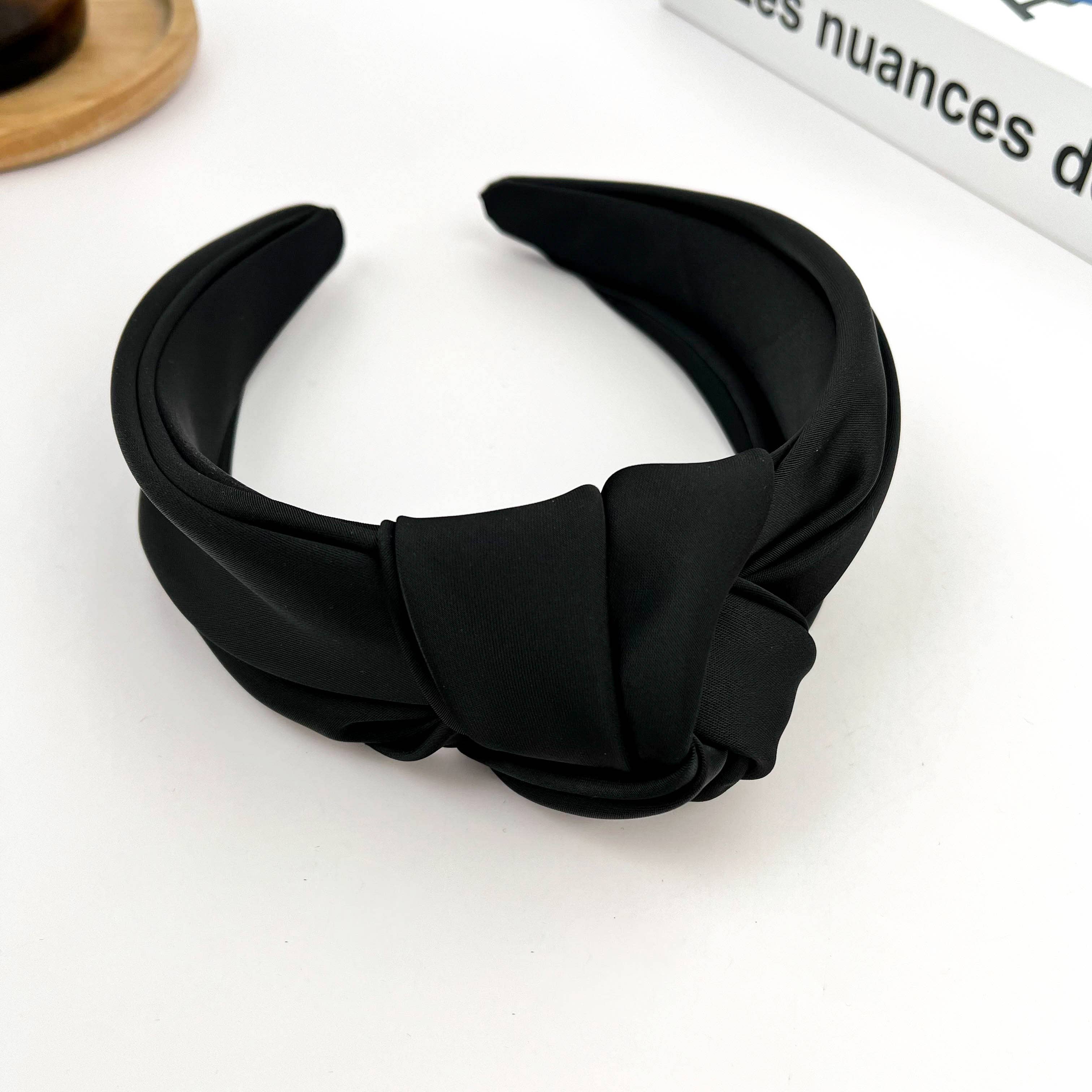 TheDivaSoap – Großhandel Fashion-Stirnband – Damen – Haarreif aus festem Satin mit Knoten, elegantes Haaraccessoire0