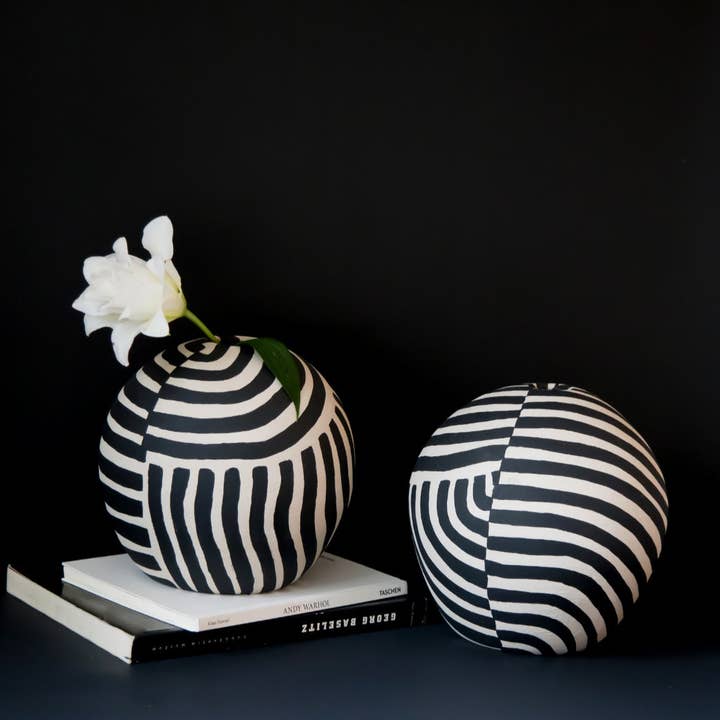 Nook Home Decor - Wholesale Decorative Tabletop Object - Orbita Vessel