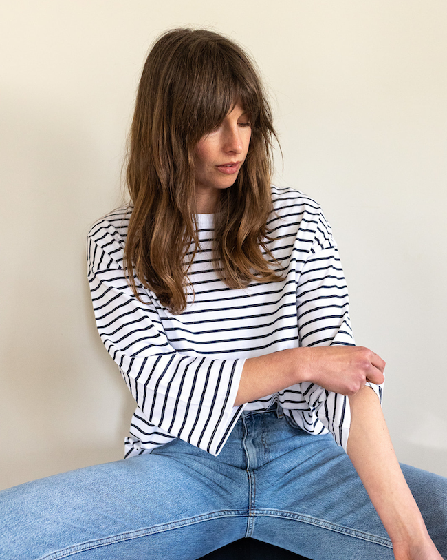 Ivy T – T-shirt – Mulher por atacado – Camiseta Erin Breton em algodão orgânico azul-marinho 3/45