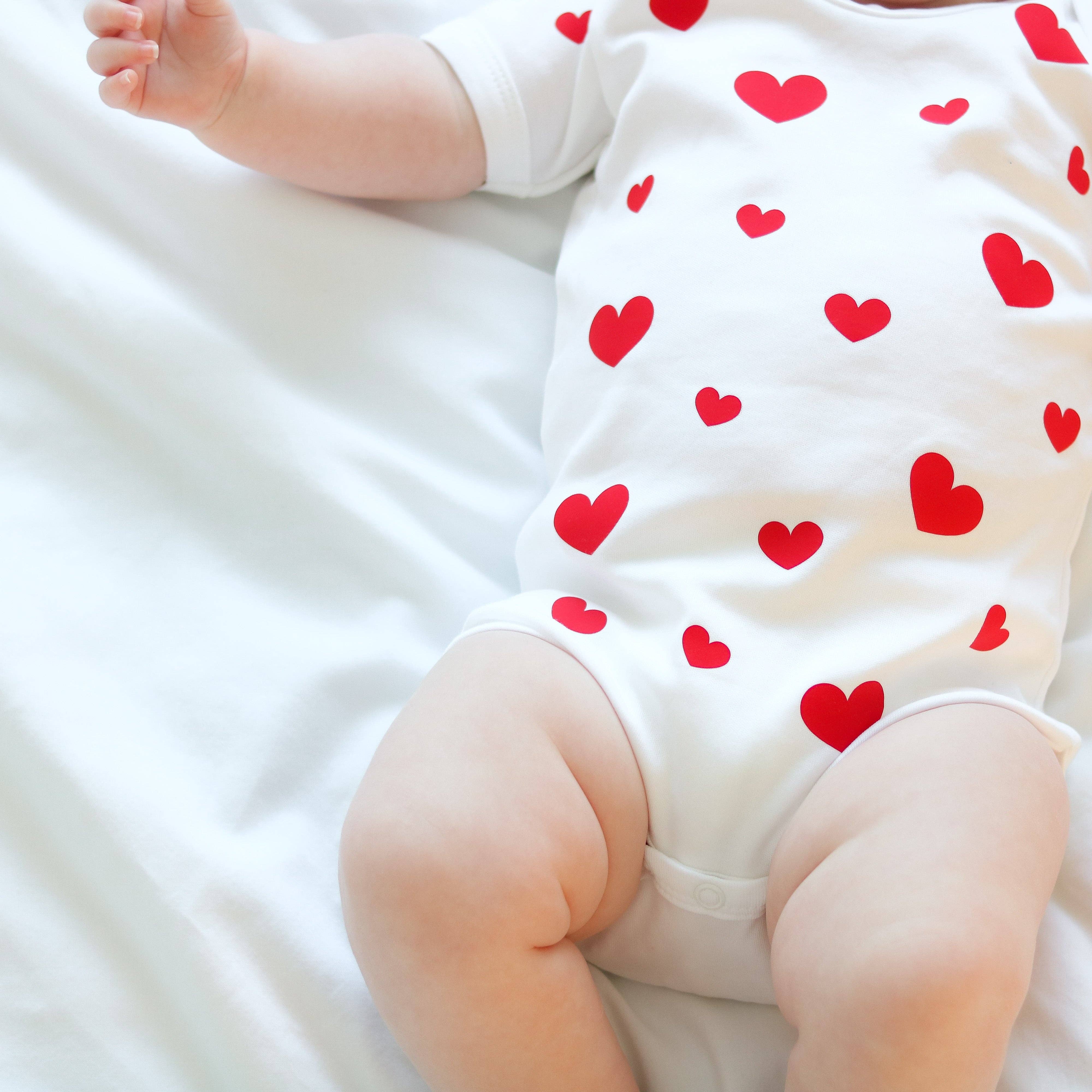 Fred & Noah - Wholesale Bodysuit (Non-Footed) - Baby - Love heart Baby Vest1