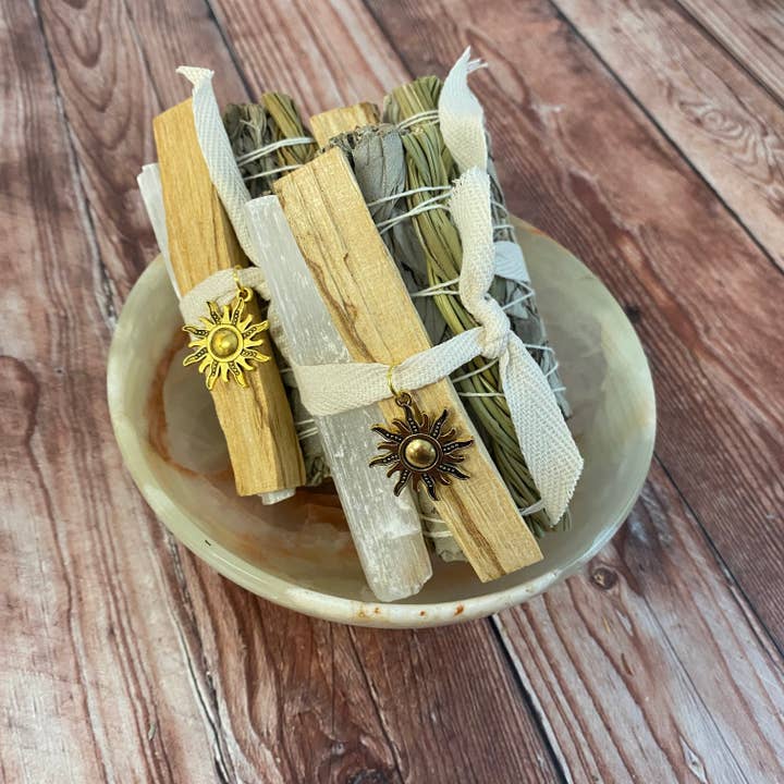 Oakwind Hollow - Wholesale Sage Bundle - White Sage Sweetgrass Smudge Bundle2