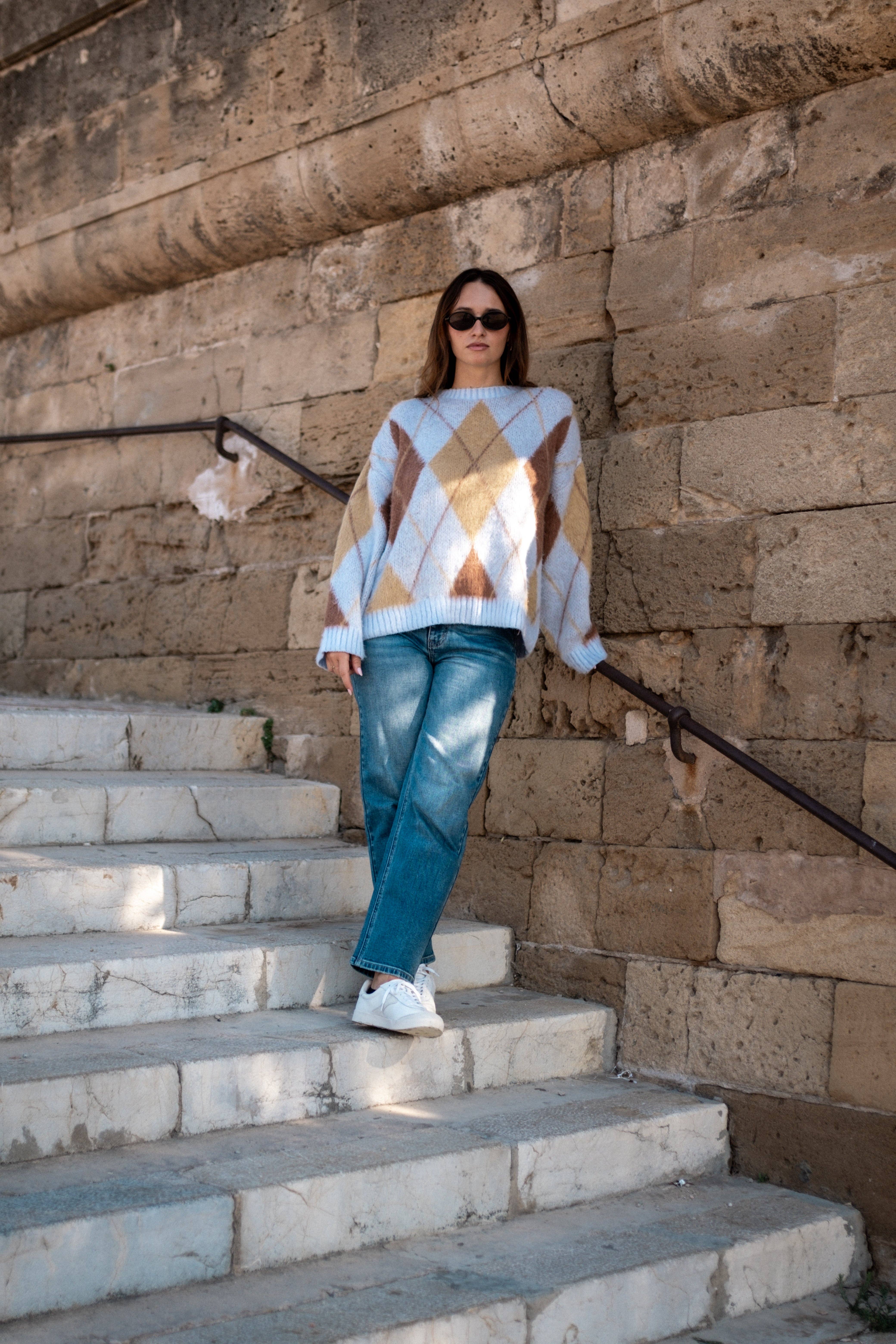 GINI LONDON - Wholesale Knit Sweater - Women's - Blue Argyle Knit Round Neck Jumper5