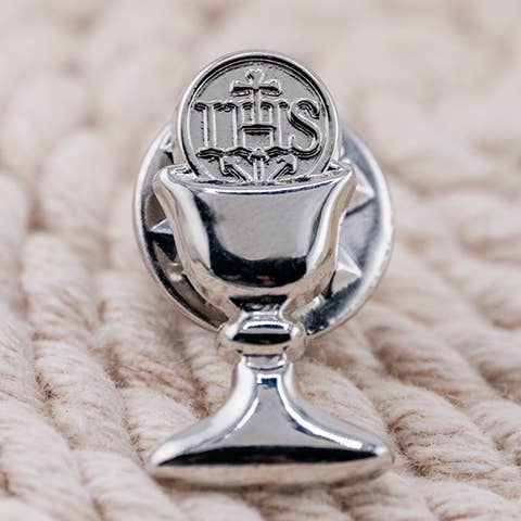 Alfiler de corbata para niños, diseño de cáliz, color plateado para venta al por mayor de Cherished Moments