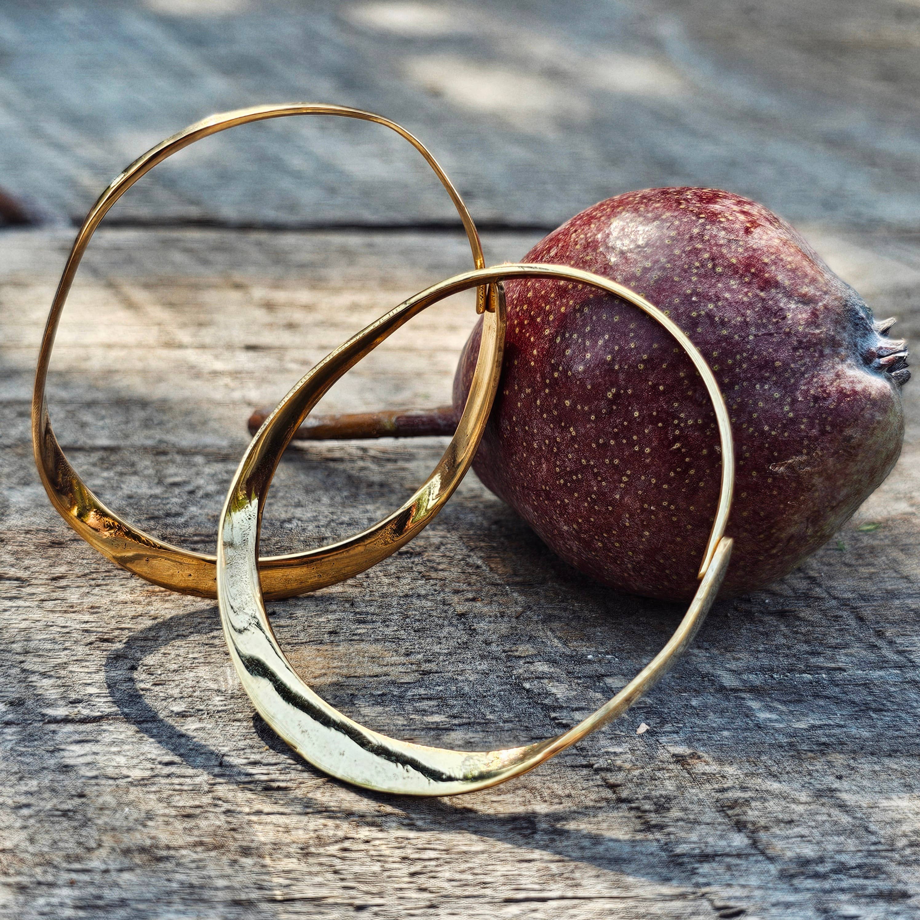 Bisjoux - Wholesale Hoop Earrings - Brass twisted ribbon design hoop earrings handmade  5