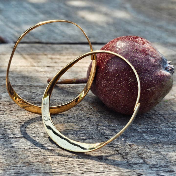 Bisjoux - Wholesale Hoop Earrings - Brass twisted ribbon design hoop earrings handmade 5