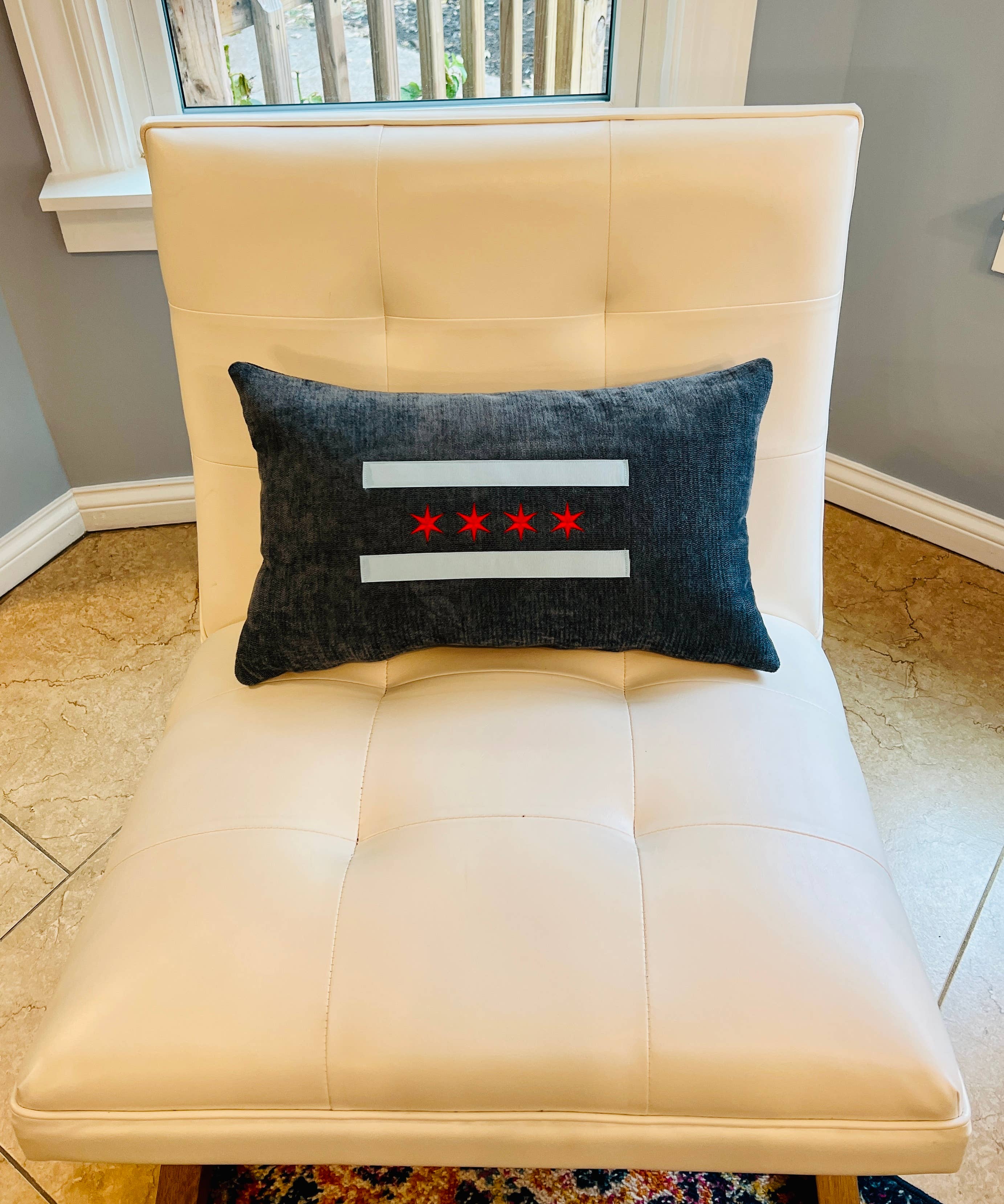 tori grace outfitters - Wholesale Throw/Decorative Pillow - chicago flag throw pillow, embroidered chicago pillow3