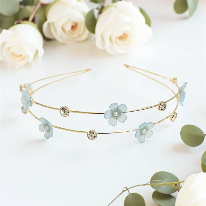 ATHENA COLLECTIE - BLOEMEN BRUIDSMEISJES HOOFDBAND - AHB28 AQUA voor wholesale door Athena Bridal Jewellery