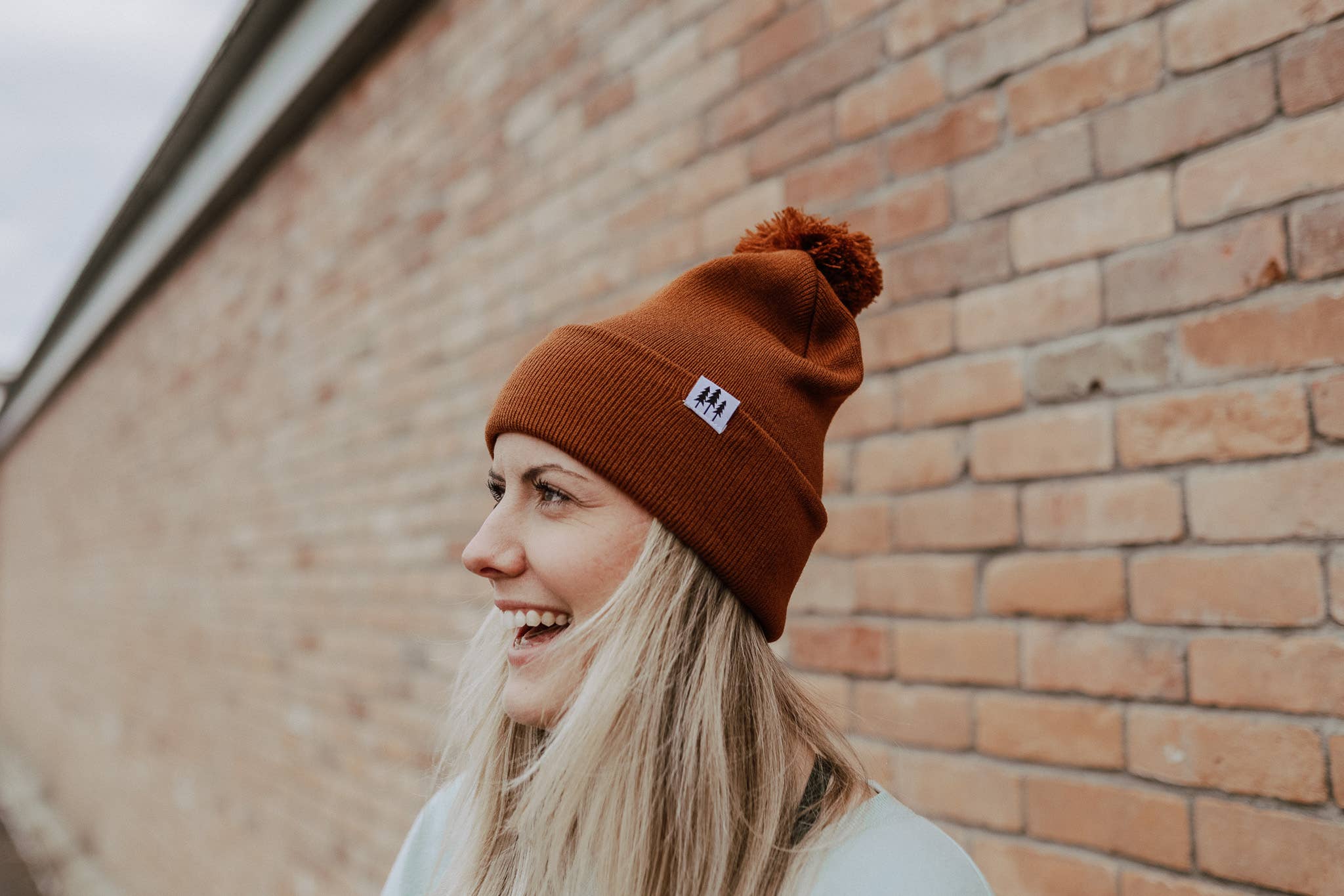 The Montana Scene – Engroshandel Beanie - Dame – Three Tree Foldover Pom Beanie7