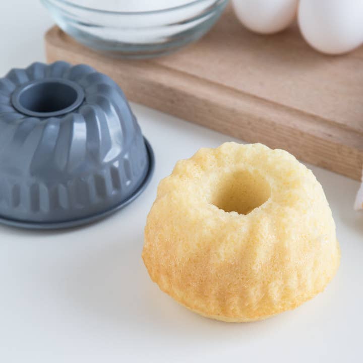 Fox Run Brands - Wholesale Cake tin - Fox Run Non-Stick Mini Fluted Pan with Center Tube, 4.25"2