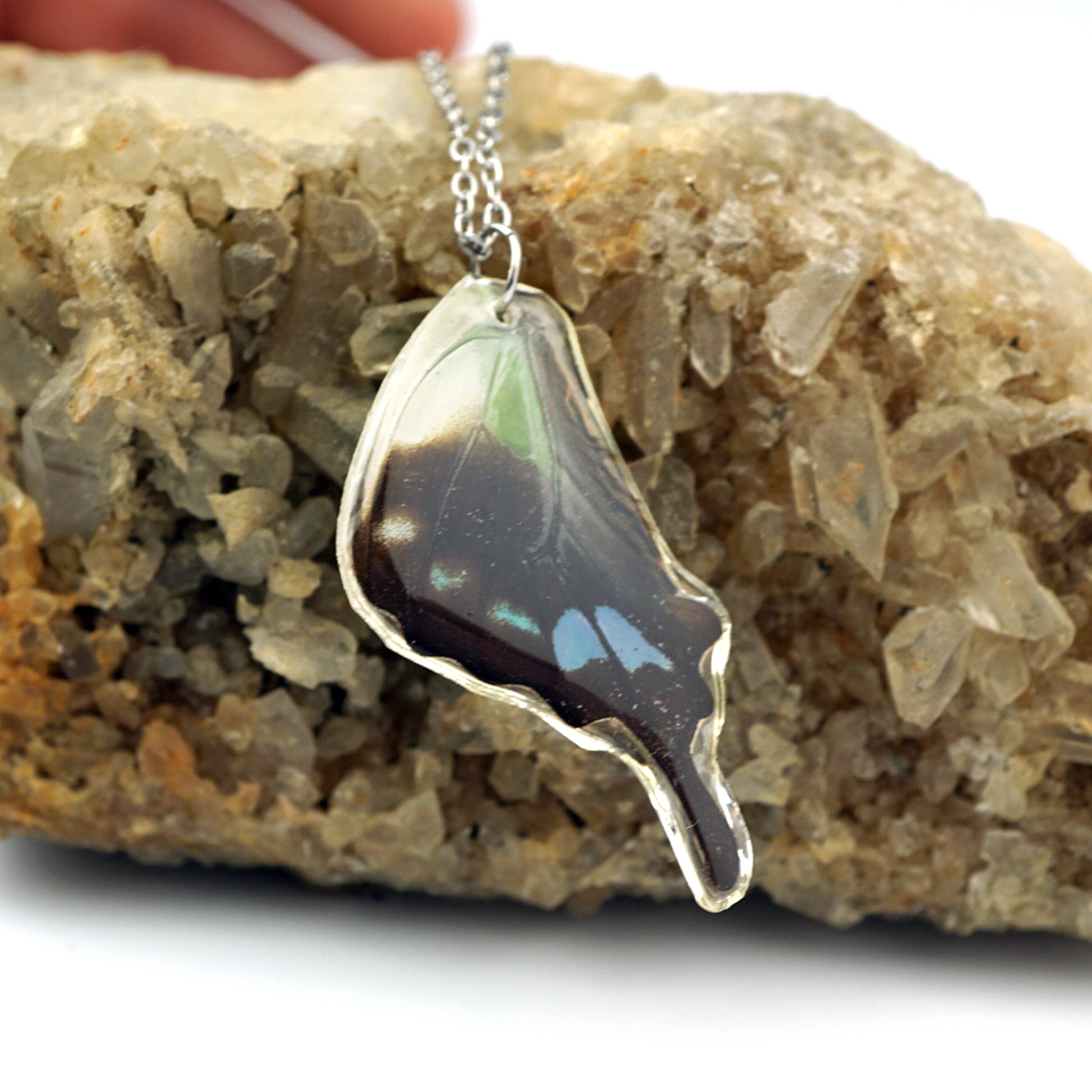 The Pretty Pickle – wholesale Pendant/charm necklace – Purple Spotted Hind Wing Necklace8