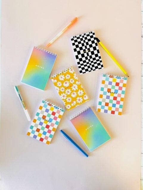 MELLOWWORKS – Großhandel Notizbücher – REPORTER-NOTIZBUCH — LEERE SEITEN MIT SCHWARZWEISSEM SCHACHBRETT1