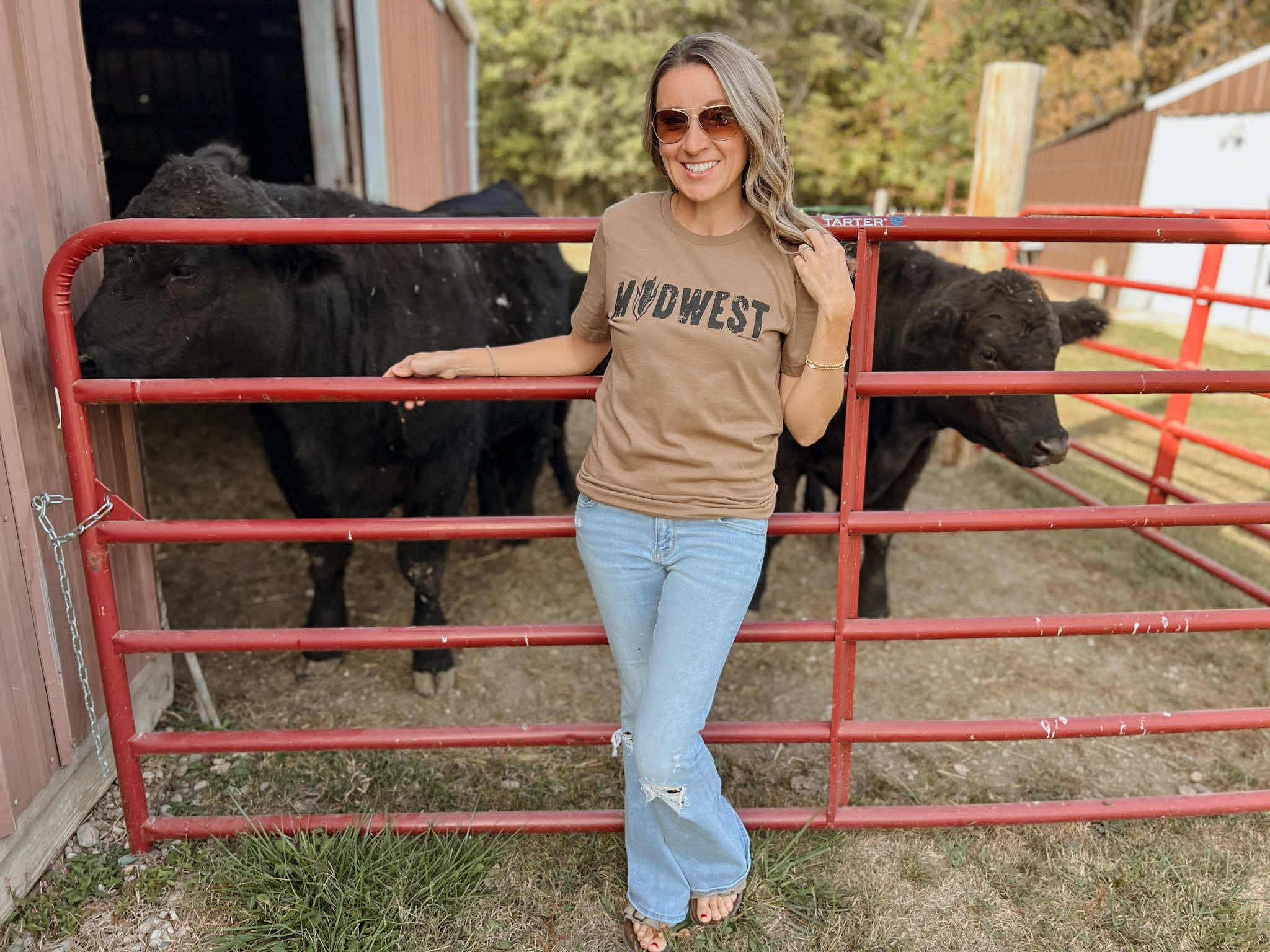 Lemon Lorraine's LLC – Großhandel T-Shirt mit Siebdruck – Damen – MIDWEST - Grafik-T-Shirt1