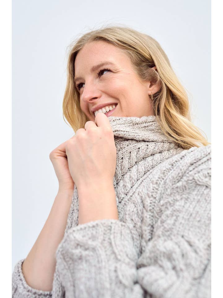 Aran Woollen Mills - Wholesale Cardigan - Women's - Sheeffry Shawl Aran Neck Cardigan - Oat6
