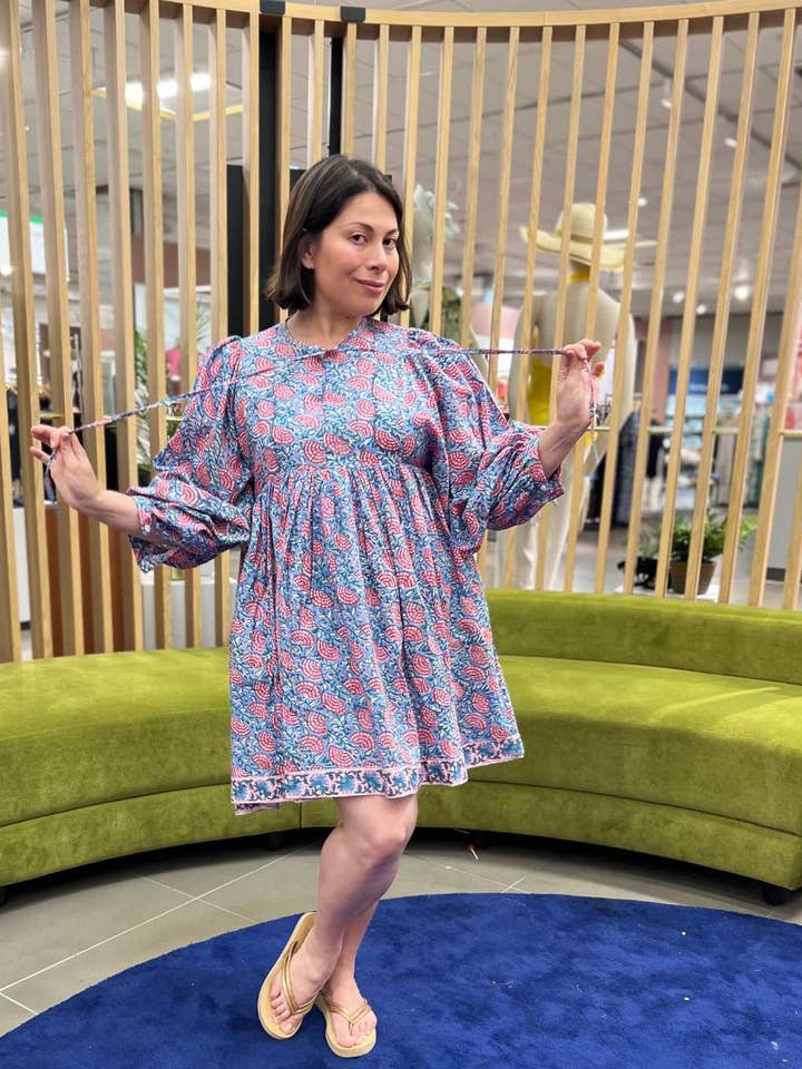 Oversized jurk met ballonmouwen en blokprint voor wholesale door Designerfriday