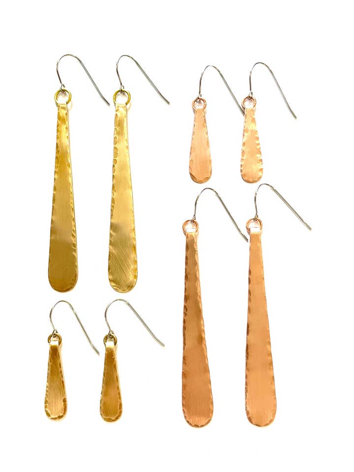 Pendientes en forma de lágrima delgados y lisos, cortos para venta al por mayor de Studio451Jewelry