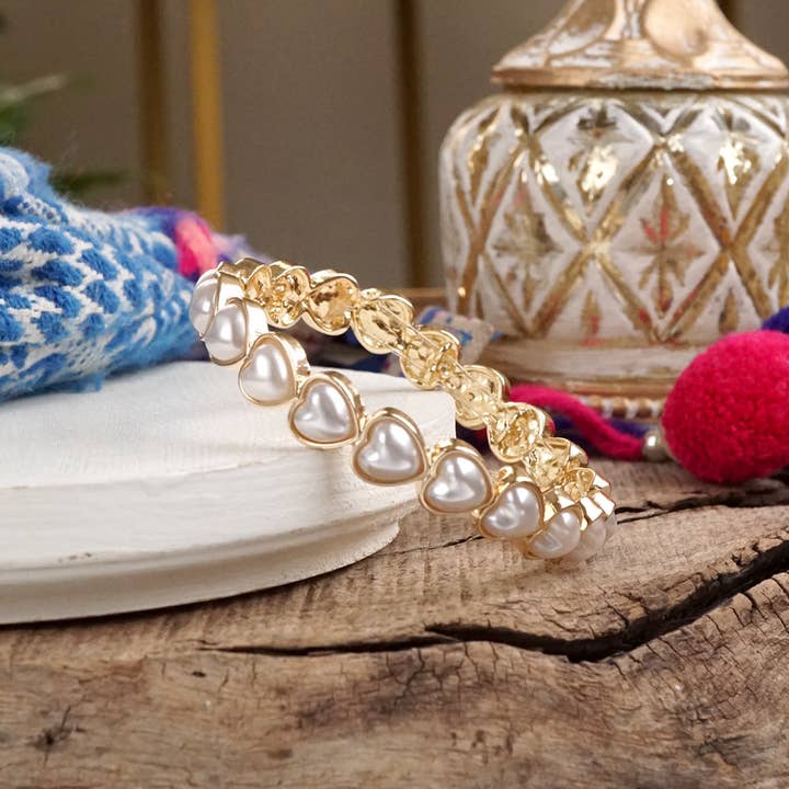 PennyLine inc - Wholesale Bangle Bracelet - Pearls Hearts Stretchy Bangle - Gold and Pearls