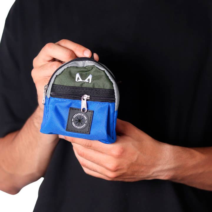 AkraCreations - Wholesale Pet Poop Bag Dispenser - Minipack – Dog Poop Bag Holder & Treat Pouch15