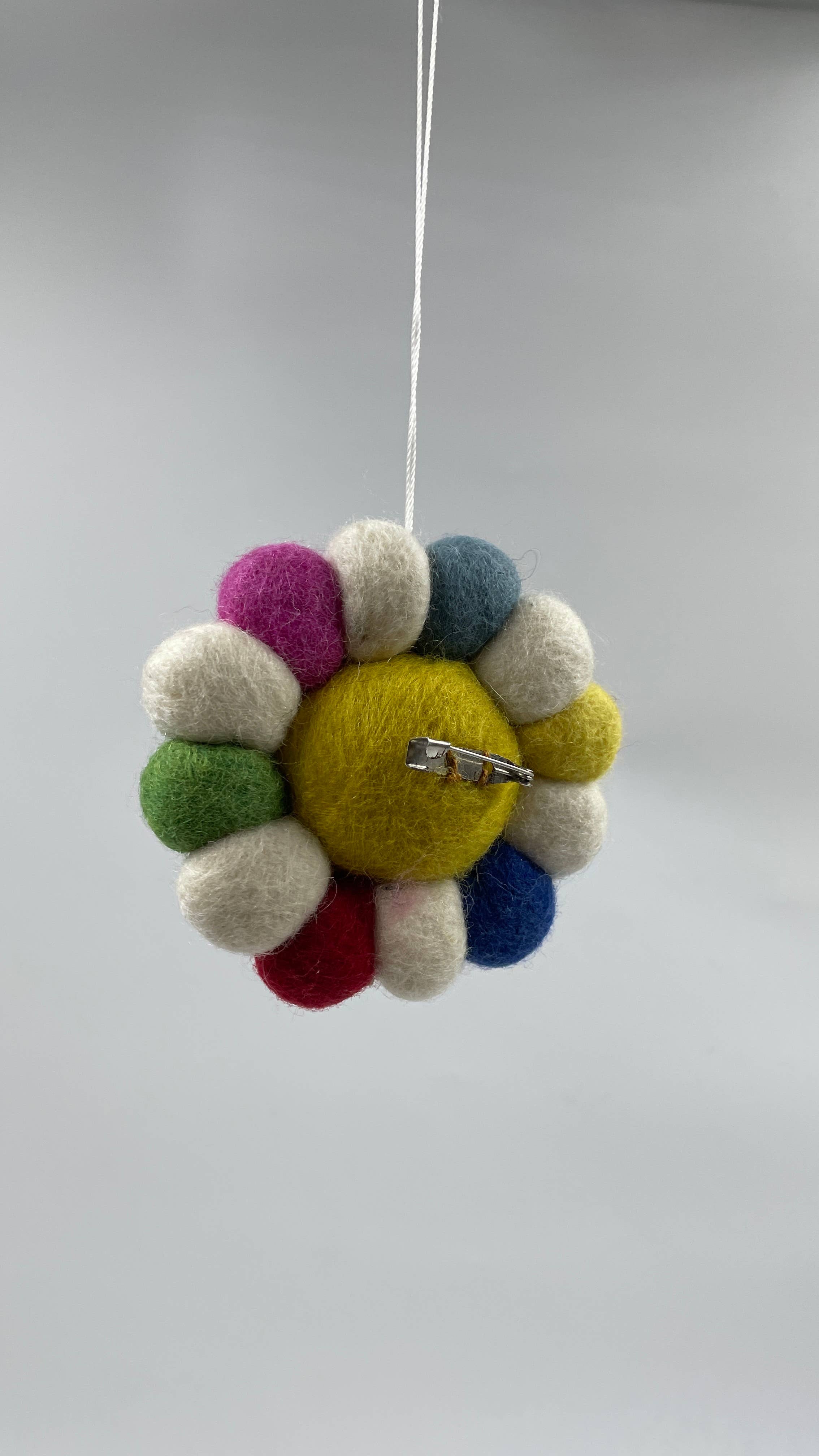 Funky Yak Ltd – wholesale Keychain – Women's – Handmade Cute Felt Sunflower Keyrings with Pin5