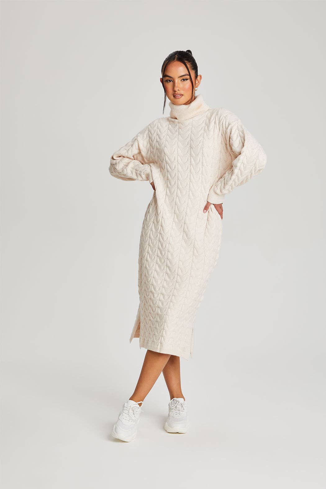 Urban Bliss – wholesale Dress – Women's – Ascot Longline Cable Dress1