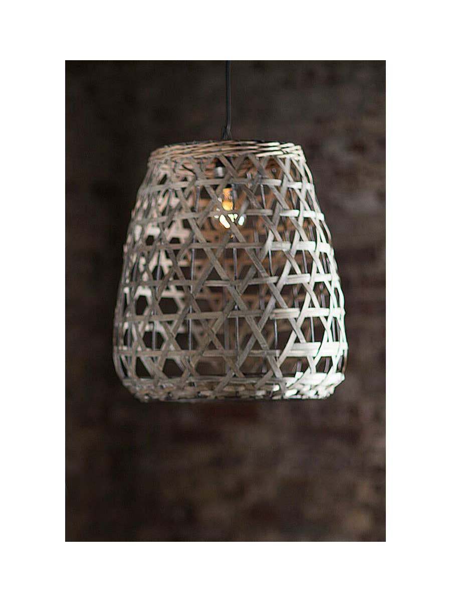 Vagabond Vintage – Engroshandel Lampeskærm – TILHUGGET TRÆ VEDHÆNG SKYGGE I GRÅ VASK - LILLE