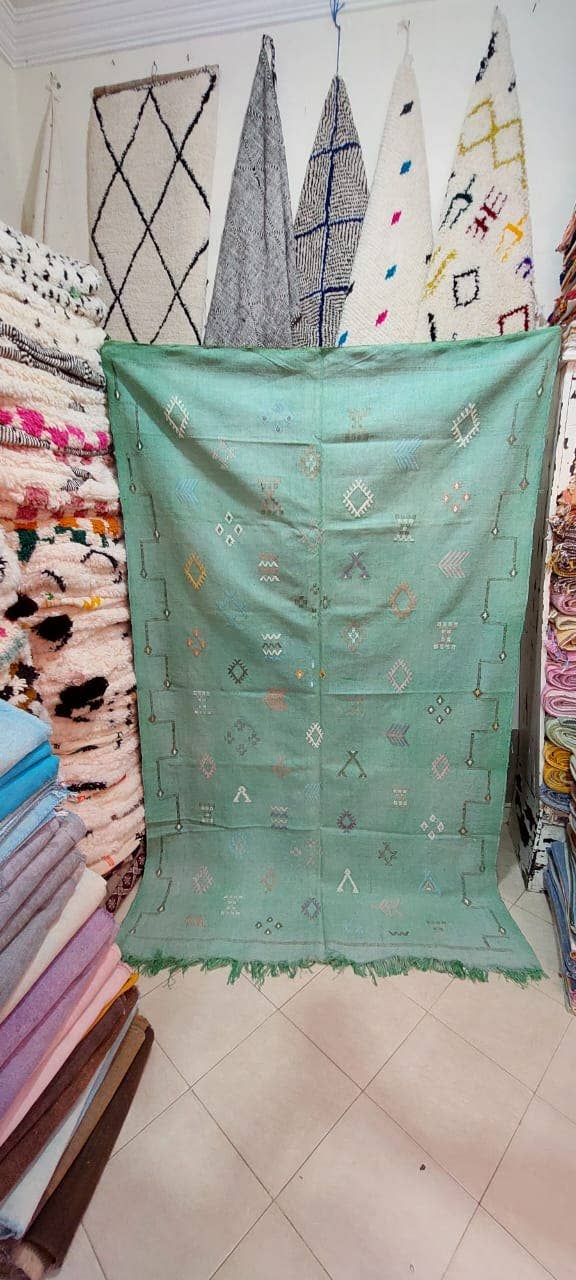 Maroccarpets Poufs and pillows wholesale +31648976894 – wholesale Area rug – New HANDMADE MOROCCAN Cactus Silk Rug26