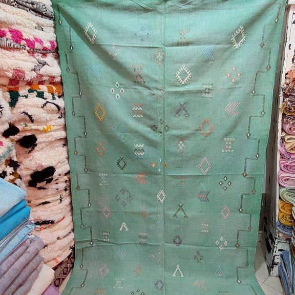 Maroccarpets Poufs and pillows wholesale +31648976894 - Wholesale Vloerkleed - Nieuw HANDGEMAAKTE MAROKKAANSE Cactus zijden tapijt26