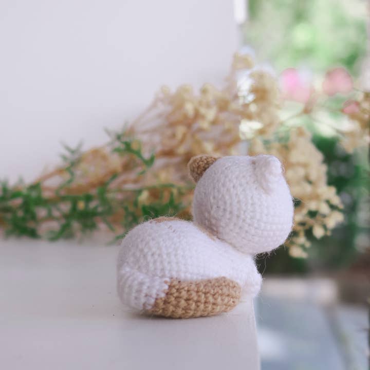 TOMOPOD LLC - Wholesale Car Decorative Charm - Unisex - Cute Crochet Cat, My Little Nala Cat, Handmade Amigurumi Cat